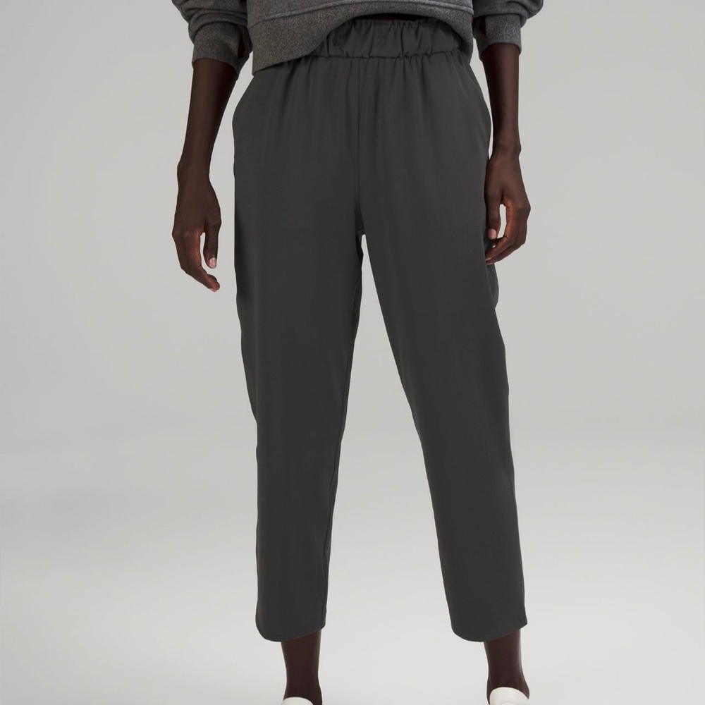 Lululemon Stretch High-Rise Cropped Pants